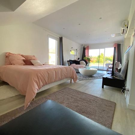 Agreable Chambre D'Hote Calme Avec Piscine Souvans Екстериор снимка